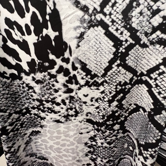 XL Holiday Sexy on in person-Tango Mango Dress NWT Black and white animal print - Picture 7 of 8